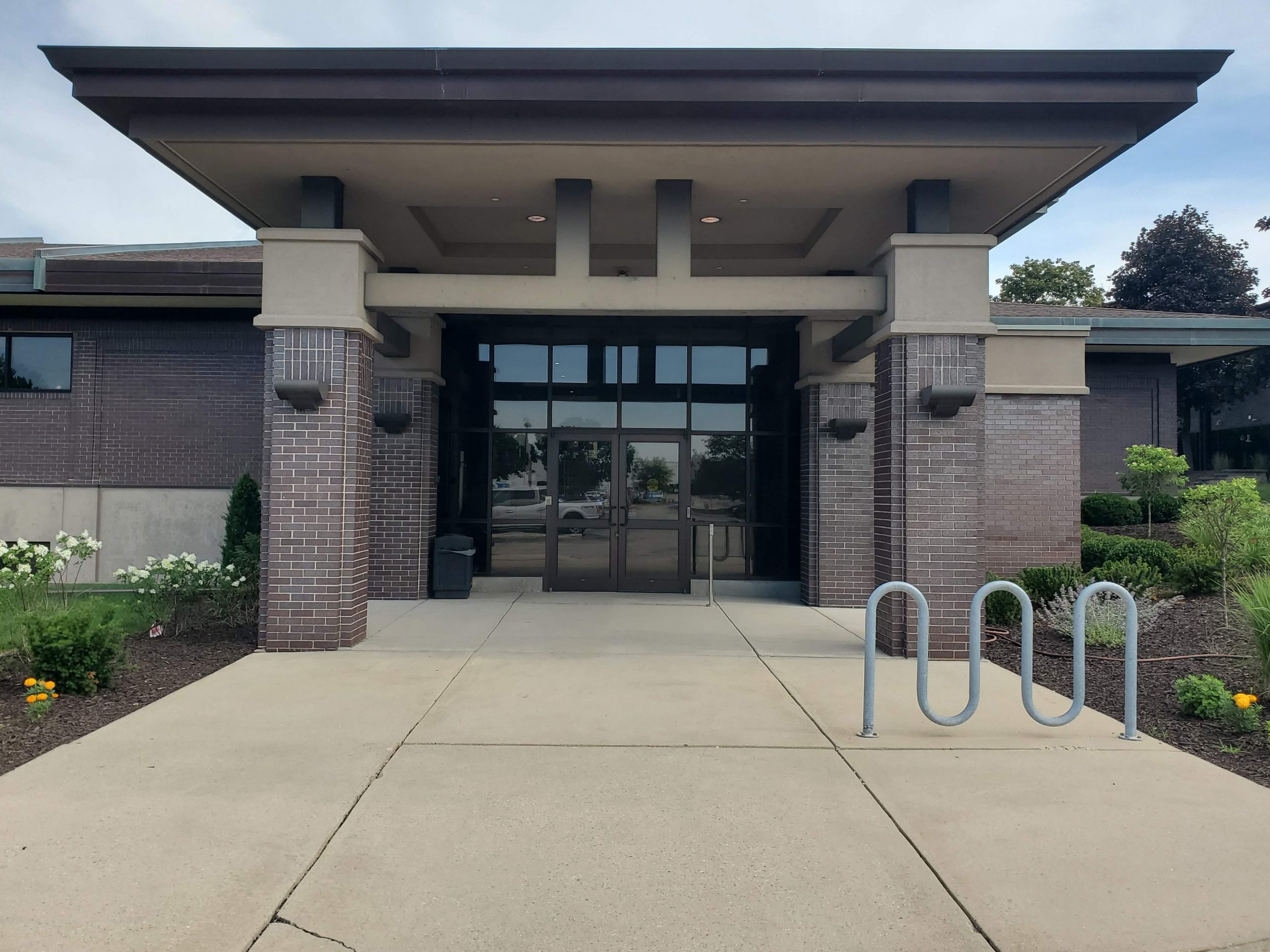 10427 W. Lincoln Avenue - West Allis, WI 53227